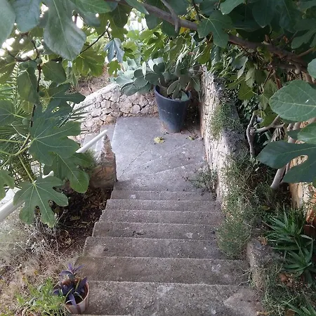 Apartmarin Трогір